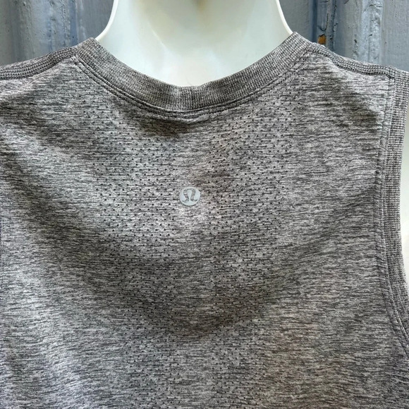 Lululemon Swiftly Breathe Muscle Tank Top
Slate / White, size 6 - Picture 8 of 8